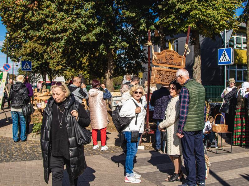 Rudens šventė „SENAME JONŲ DVARE"