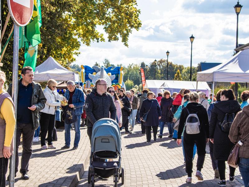 Rudens šventė „SENAME JONŲ DVARE"