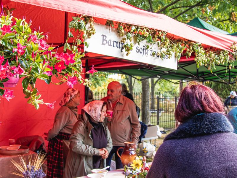 Rudens šventė „SENAME JONŲ DVARE"