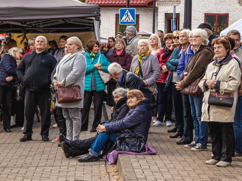 Rudens šventė „SENAME JONŲ DVARE"