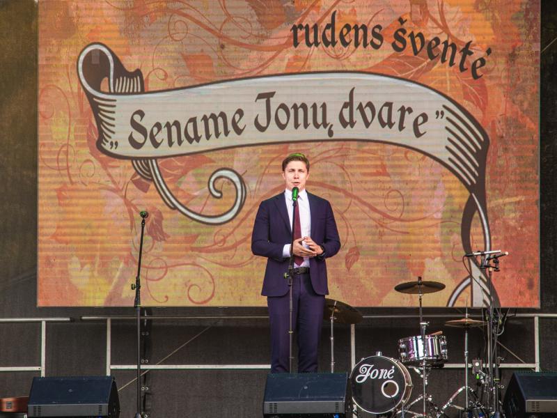 Rudens šventė „SENAME JONŲ DVARE"