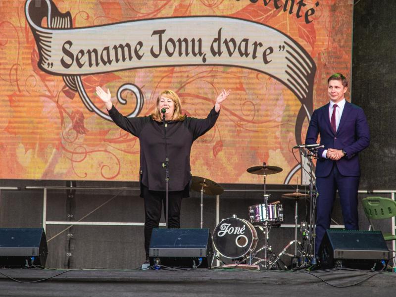 Rudens šventė „SENAME JONŲ DVARE"