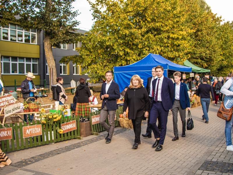 Rudens šventė „SENAME JONŲ DVARE"