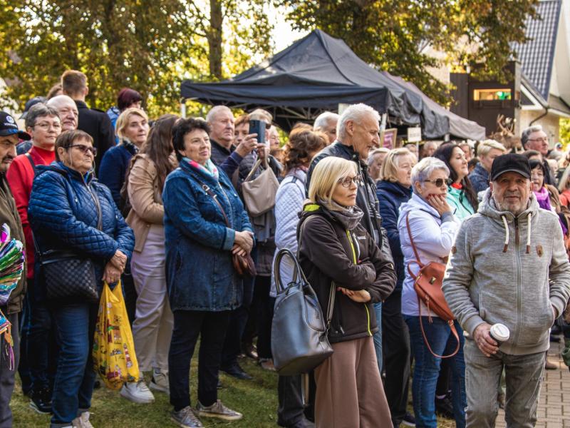 Rudens šventė „SENAME JONŲ DVARE"