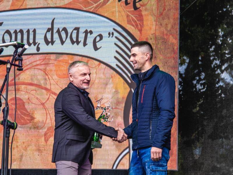 Rudens šventė „SENAME JONŲ DVARE"