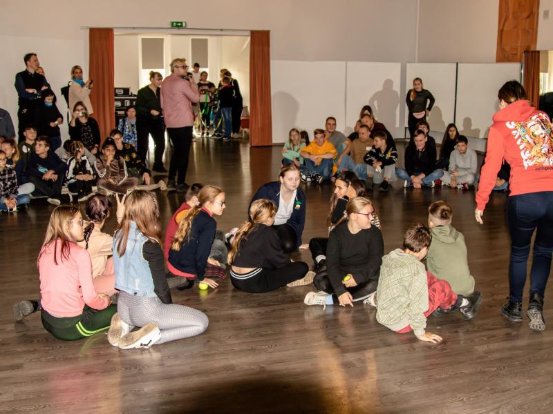 Projektas ,,Lygybės medis“ – laikas, kai meno galia gydo širdis