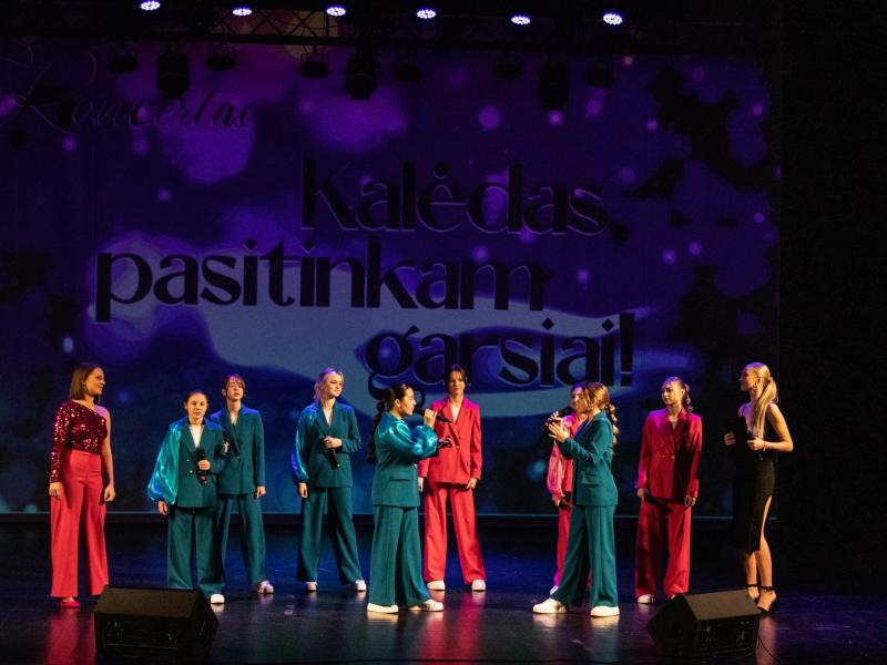 Kalėdas pasitinkam garsiai