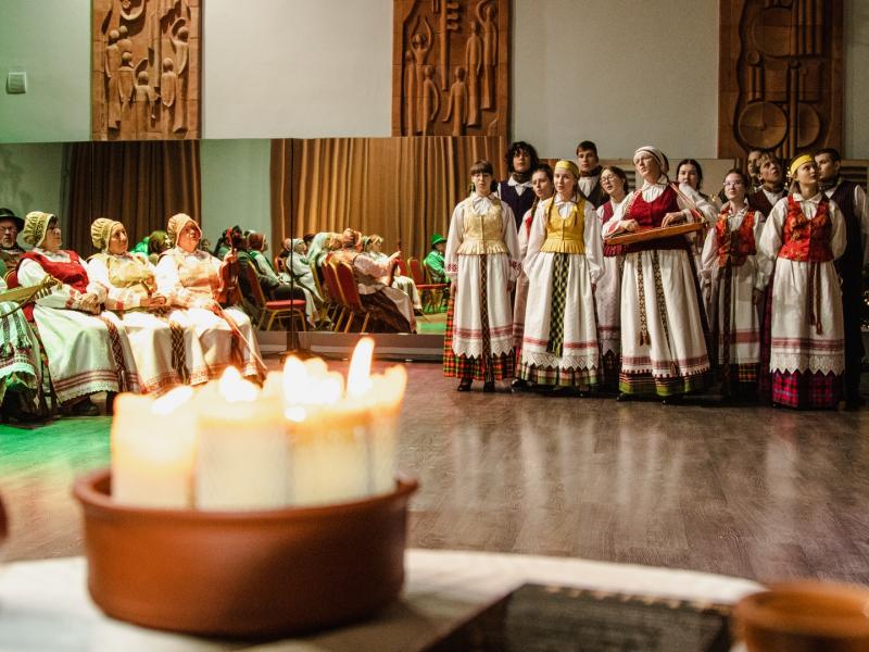  Adventinis vakaras „Žiedas žydi, leliumoj“ 