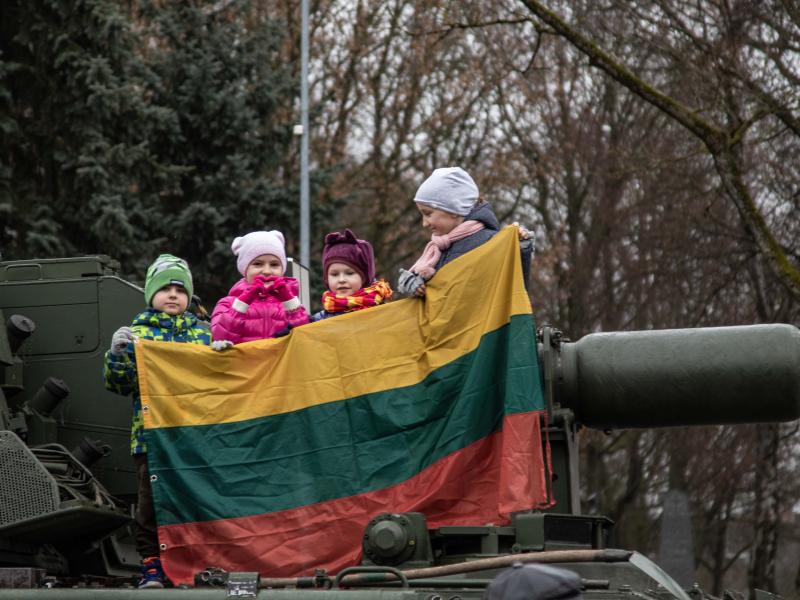 Atkurtai Lietuvos valstybei - 105-eri