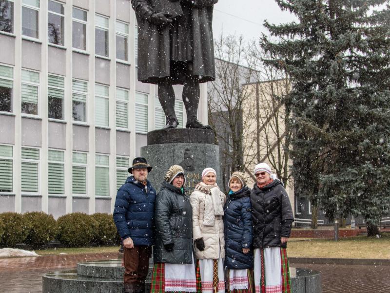 Atkurtai Lietuvos valstybei - 105-eri