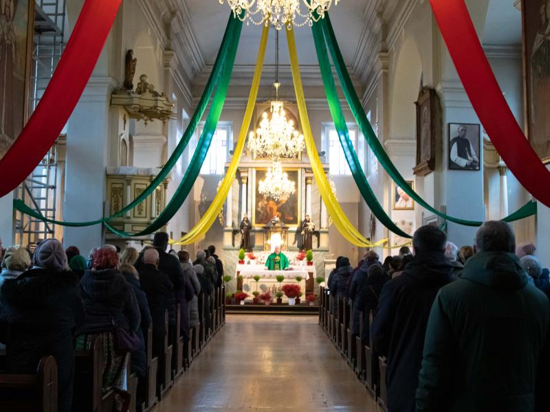 Atkurtai Lietuvos valstybei - 105-eri