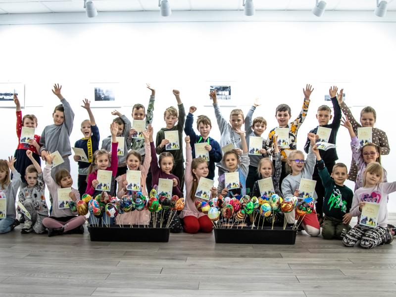 Kiaušinių marginimo dirbtuvės „Zuikių pasakos atgyja raštuose“