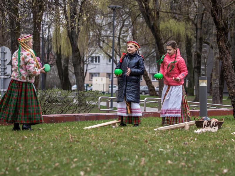 Atvelykio renginys vaikams „Kas Velykės pintinėlėje?“
