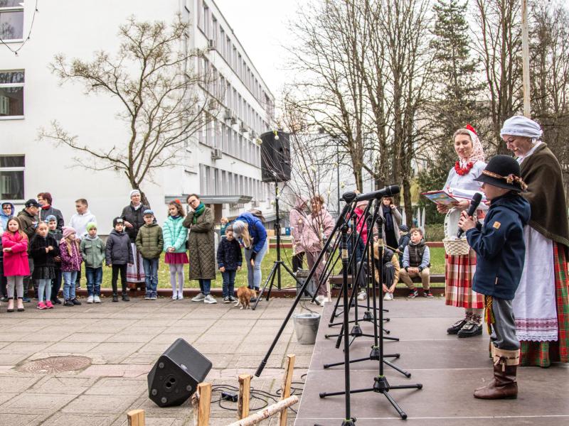 Atvelykio renginys vaikams „Kas Velykės pintinėlėje?“