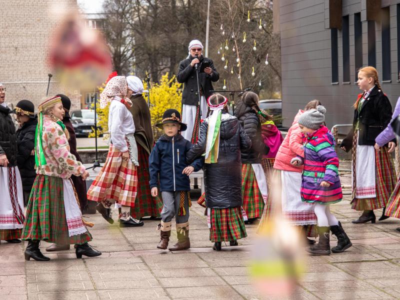 Atvelykio renginys vaikams „Kas Velykės pintinėlėje?“