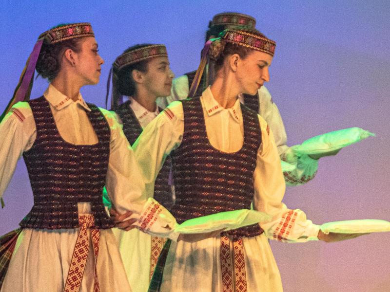 Mamos dienos koncertas „Svajonės, pražydusios stebuklais“