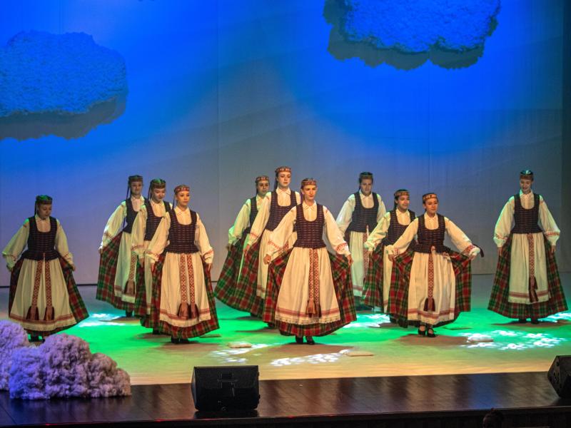 Mamos dienos koncertas „Svajonės, pražydusios stebuklais“