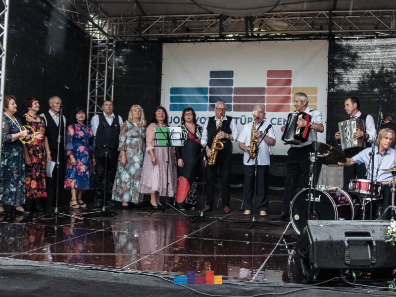 Respublikinėje armonikierių šventėje „Pas Jonus“ 