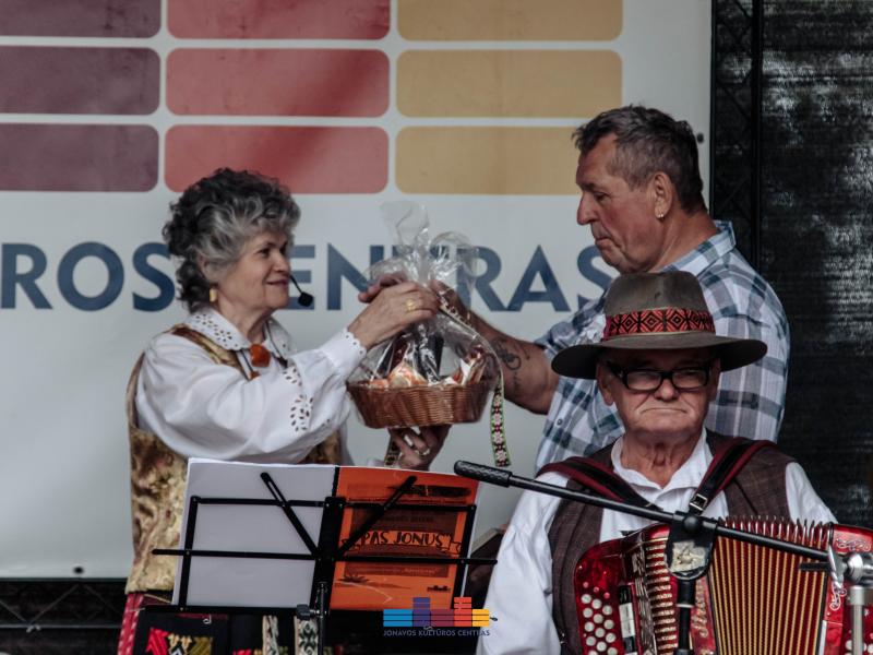 Respublikinėje armonikierių šventėje „Pas Jonus“ 