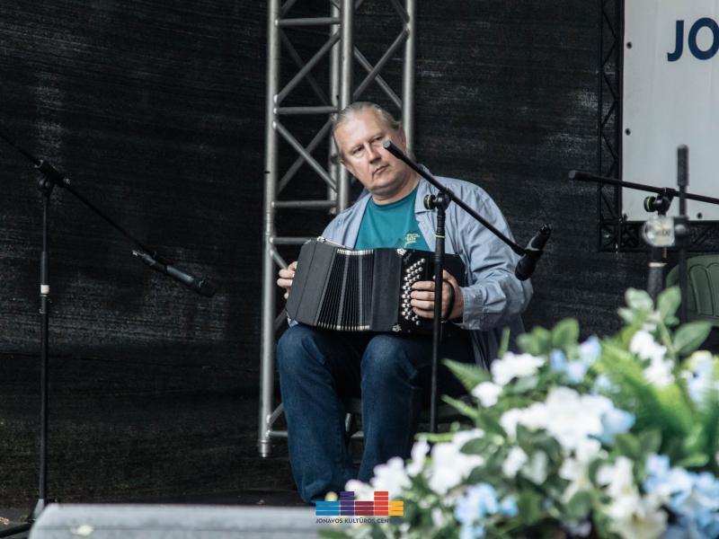Respublikinėje armonikierių šventėje „Pas Jonus“ 