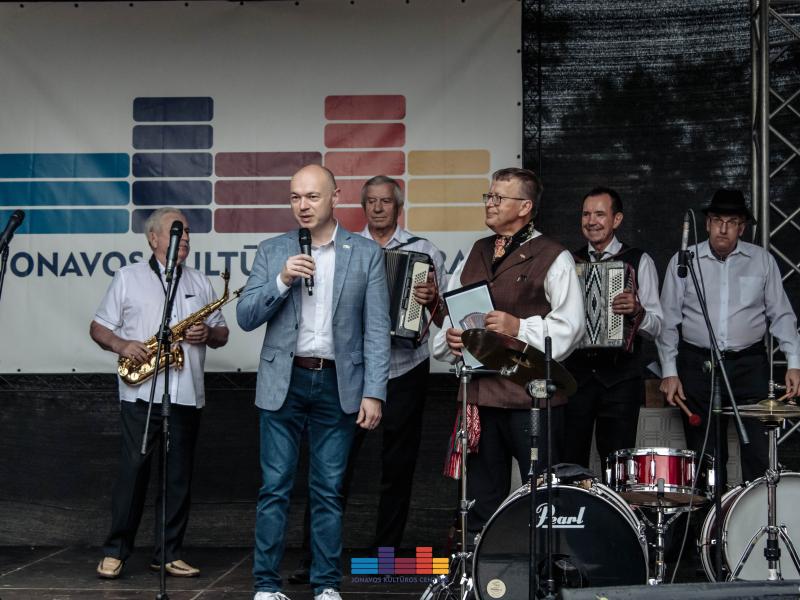 Respublikinėje armonikierių šventėje „Pas Jonus“ 