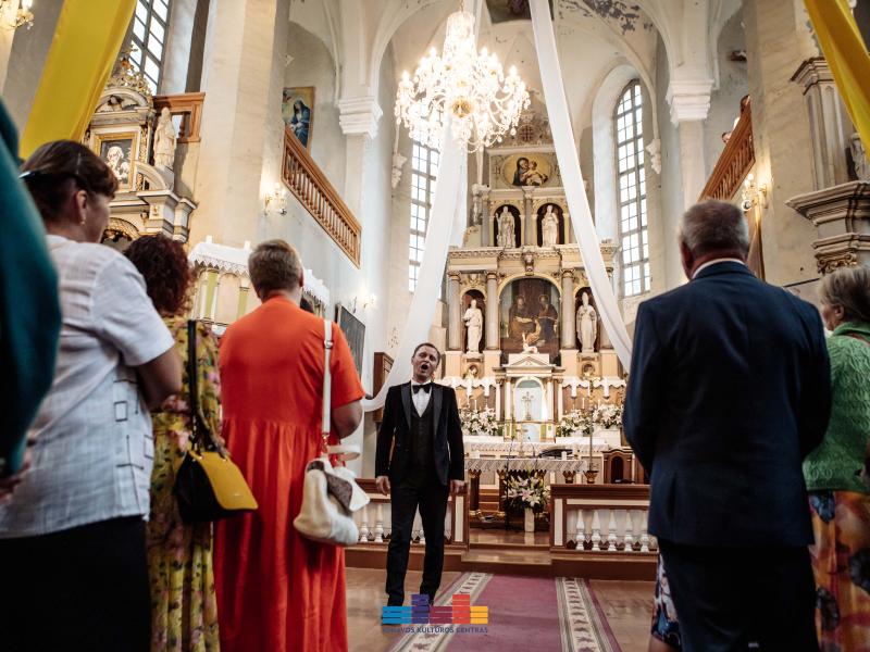 Šv. Onos atlaidų Šv. mišios, Liudo Mikalausko bei Beatos Vingraitės koncertas Skarulių Šv. Onos bažnyčioje 