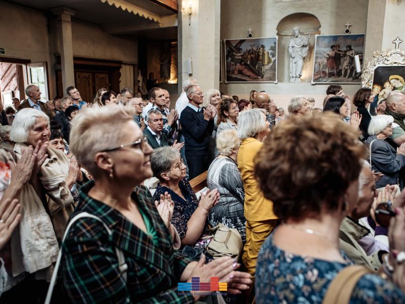 Šv. Onos atlaidų Šv. mišios, Liudo Mikalausko bei Beatos Vingraitės koncertas Skarulių Šv. Onos bažnyčioje 
