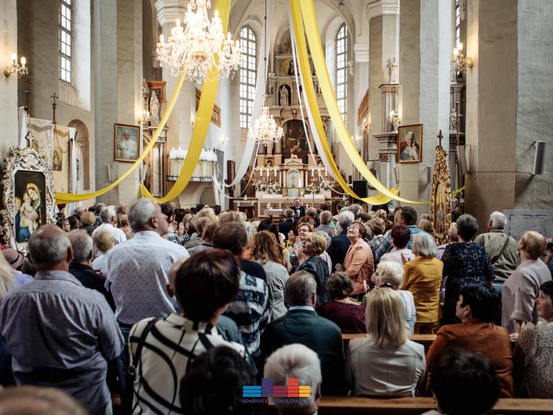 Šv. Onos atlaidų Šv. mišios, Liudo Mikalausko bei Beatos Vingraitės koncertas Skarulių Šv. Onos bažnyčioje 