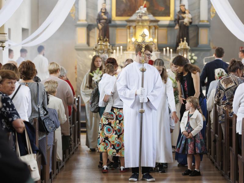 Jonavos Šv. Apaštalo Jokūbo bažnyčiai - 230 metų