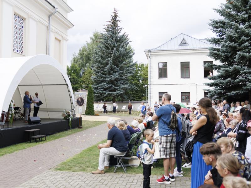 Jonavos Šv. Apaštalo Jokūbo bažnyčiai - 230 metų