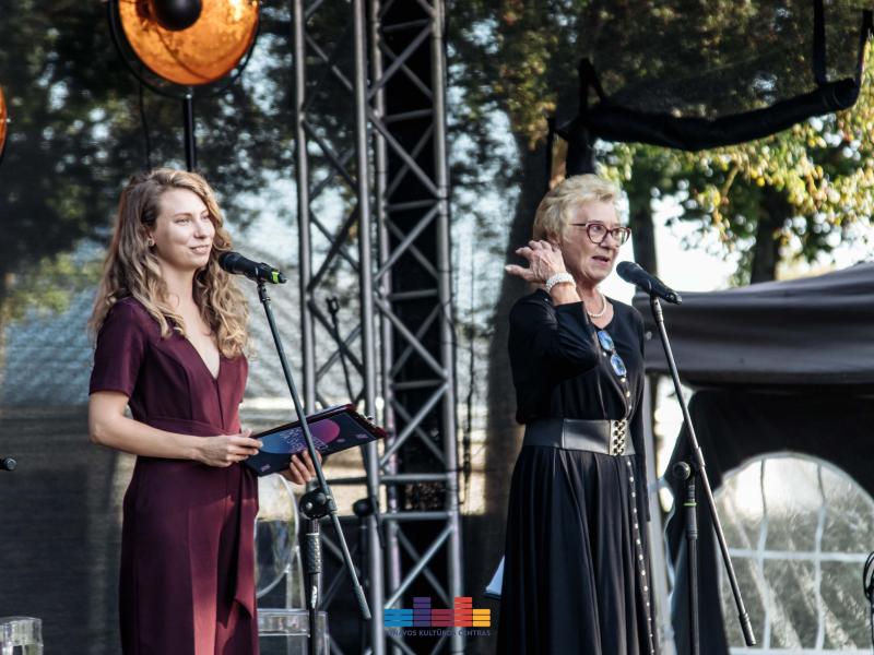 Dainuojamosios poezijos vakaras