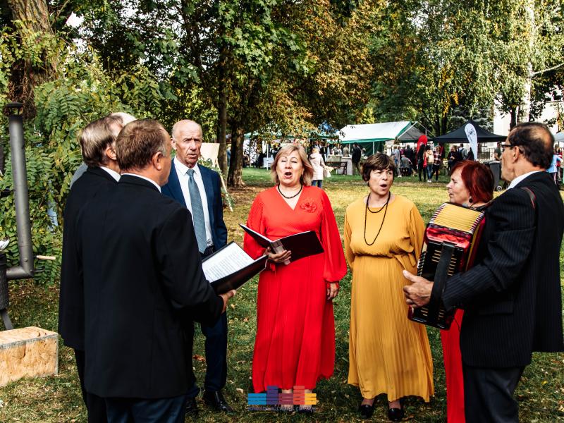  „Rudens šventė. MERGAUTINĖS GODOS JONAVOS TRAKTIERIUJE“