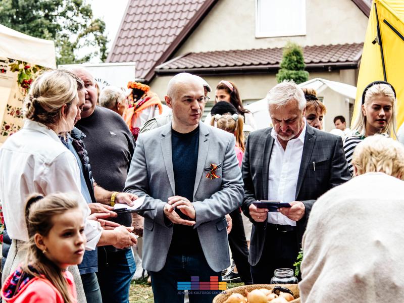  „Rudens šventė. MERGAUTINĖS GODOS JONAVOS TRAKTIERIUJE“