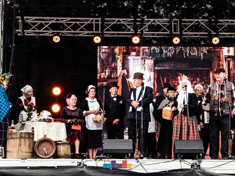  „Rudens šventė. MERGAUTINĖS GODOS JONAVOS TRAKTIERIUJE“