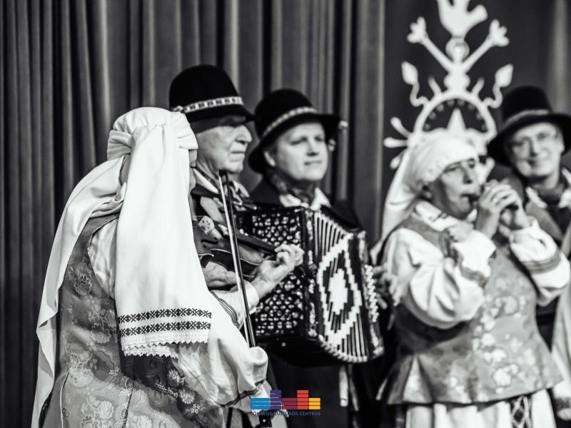  folkloro kolektyvų atranka į 2024 m. šimtmetį minėsiančią Lietuvos dainų šventę „Kad giria žaliuotų“