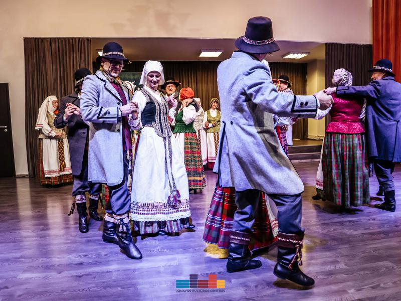  folkloro kolektyvų atranka į 2024 m. šimtmetį minėsiančią Lietuvos dainų šventę „Kad giria žaliuotų“
