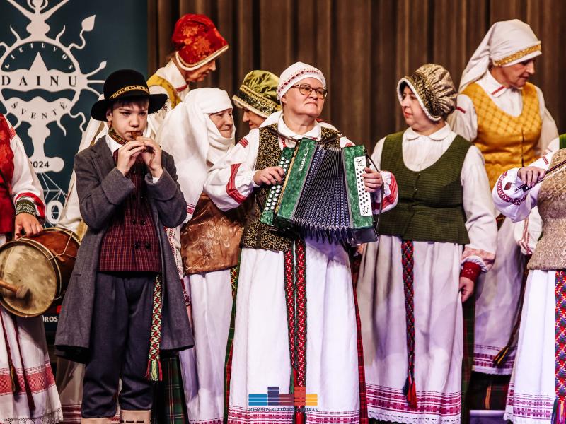  folkloro kolektyvų atranka į 2024 m. šimtmetį minėsiančią Lietuvos dainų šventę „Kad giria žaliuotų“
