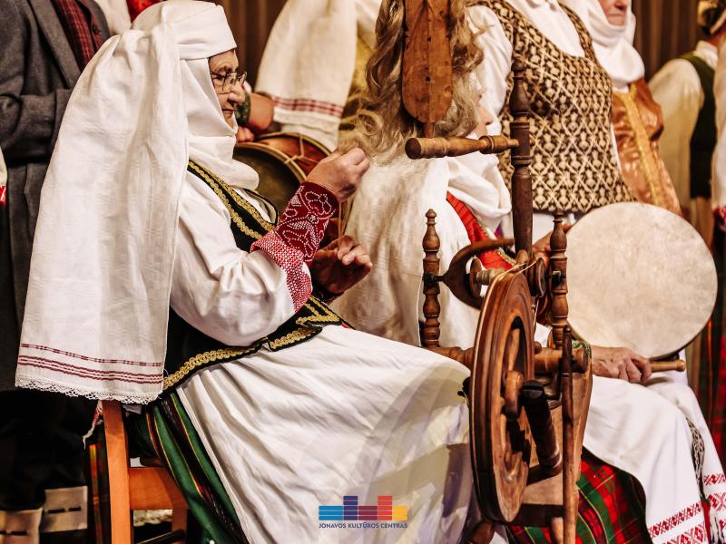  folkloro kolektyvų atranka į 2024 m. šimtmetį minėsiančią Lietuvos dainų šventę „Kad giria žaliuotų“