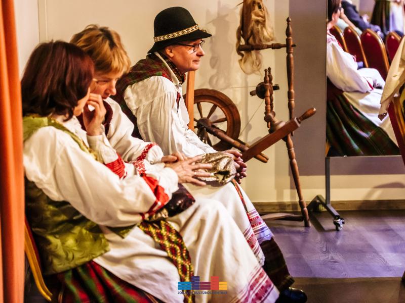  folkloro kolektyvų atranka į 2024 m. šimtmetį minėsiančią Lietuvos dainų šventę „Kad giria žaliuotų“