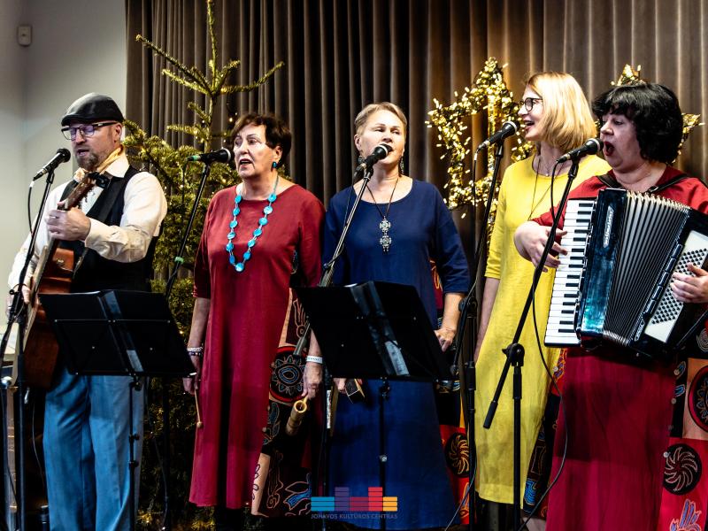 Kultūros centro kolektyvų šventinis koncertas “Siaučiant pūgai“ 