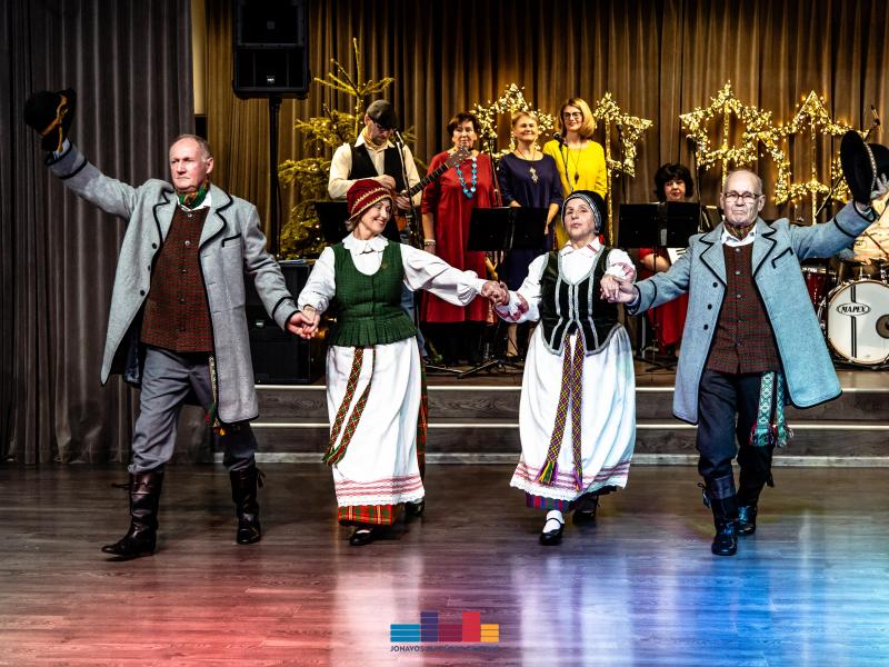 Kultūros centro kolektyvų šventinis koncertas “Siaučiant pūgai“ 