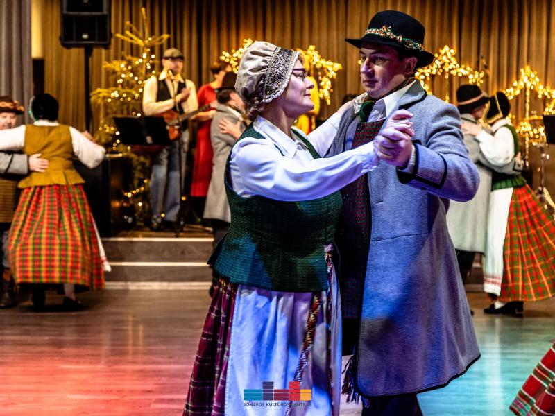 Kultūros centro kolektyvų šventinis koncertas “Siaučiant pūgai“ 