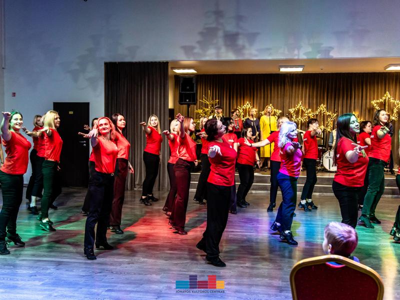 Kultūros centro kolektyvų šventinis koncertas “Siaučiant pūgai“ 