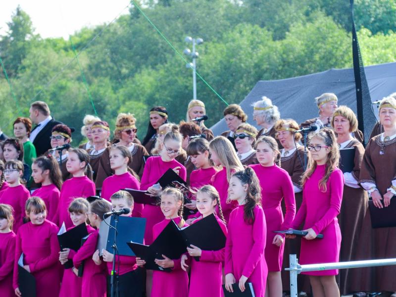 Chorinės muzikos ir šokių festivalis „Šviesa amžinoji dainos"