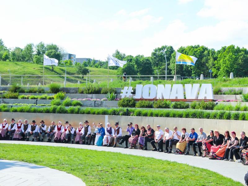 Chorinės muzikos ir šokių festivalis „Šviesa amžinoji dainos"