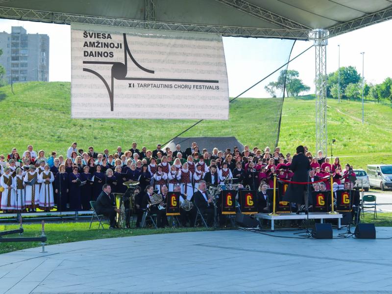 Chorinės muzikos ir šokių festivalis „Šviesa amžinoji dainos"