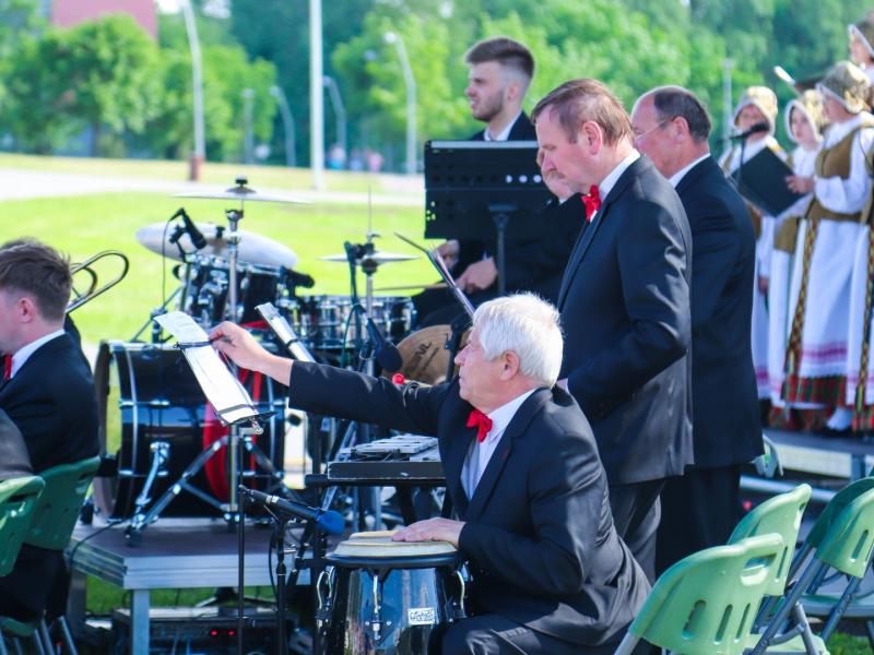 Chorinės muzikos ir šokių festivalis „Šviesa amžinoji dainos"