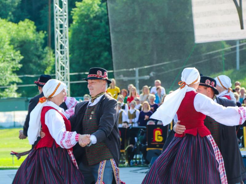 Chorinės muzikos ir šokių festivalis „Šviesa amžinoji dainos"