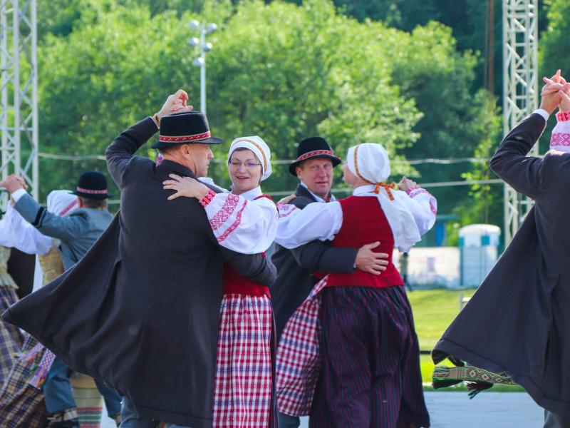 Chorinės muzikos ir šokių festivalis „Šviesa amžinoji dainos"