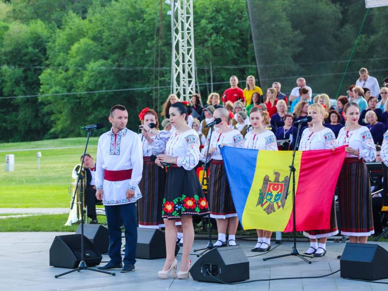 Chorinės muzikos ir šokių festivalis „Šviesa amžinoji dainos"